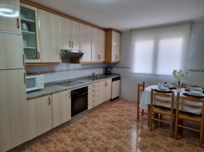 Apartment-Sleeps5-Parking-PetFriendly